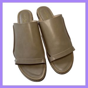Let's See Style L.A. Taupe Slides (US Size 11)